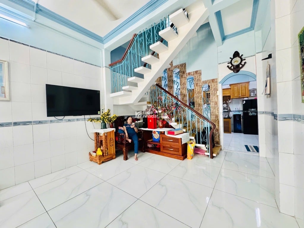 HẺM XE HƠI 373 LÝ THƯỜNG KIỆT, TÂN BÌNH, 50M2 CÓ KC Ở NGAY. GIẢM 350TR CHỈ CÒN 6.6T TL 