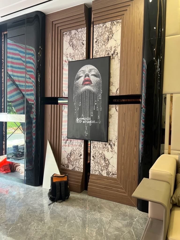 Bán Nhà Mặt Tiền Phạm Hữu Lầu, Quận 7 – Nhà Mới, Thang Máy, Nội Thất Cao Cấp- 18.6 Tỷ