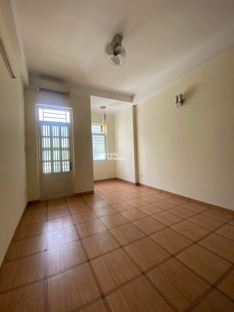 NHÀ MẶT TIỀN, KINH DOANH ĐA NGÀNH NGHỀ, THÍCH HỢP MỞ CTY, VĂN PHÒNG.