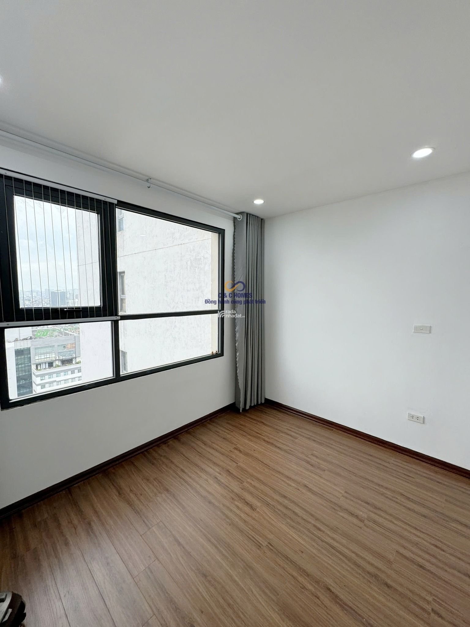 Căn hộ chính chủ Mandarin Garden 134,4m2 full nội thất, mặt đường Nguyễn Thị Thập. LH 0912 145 ***