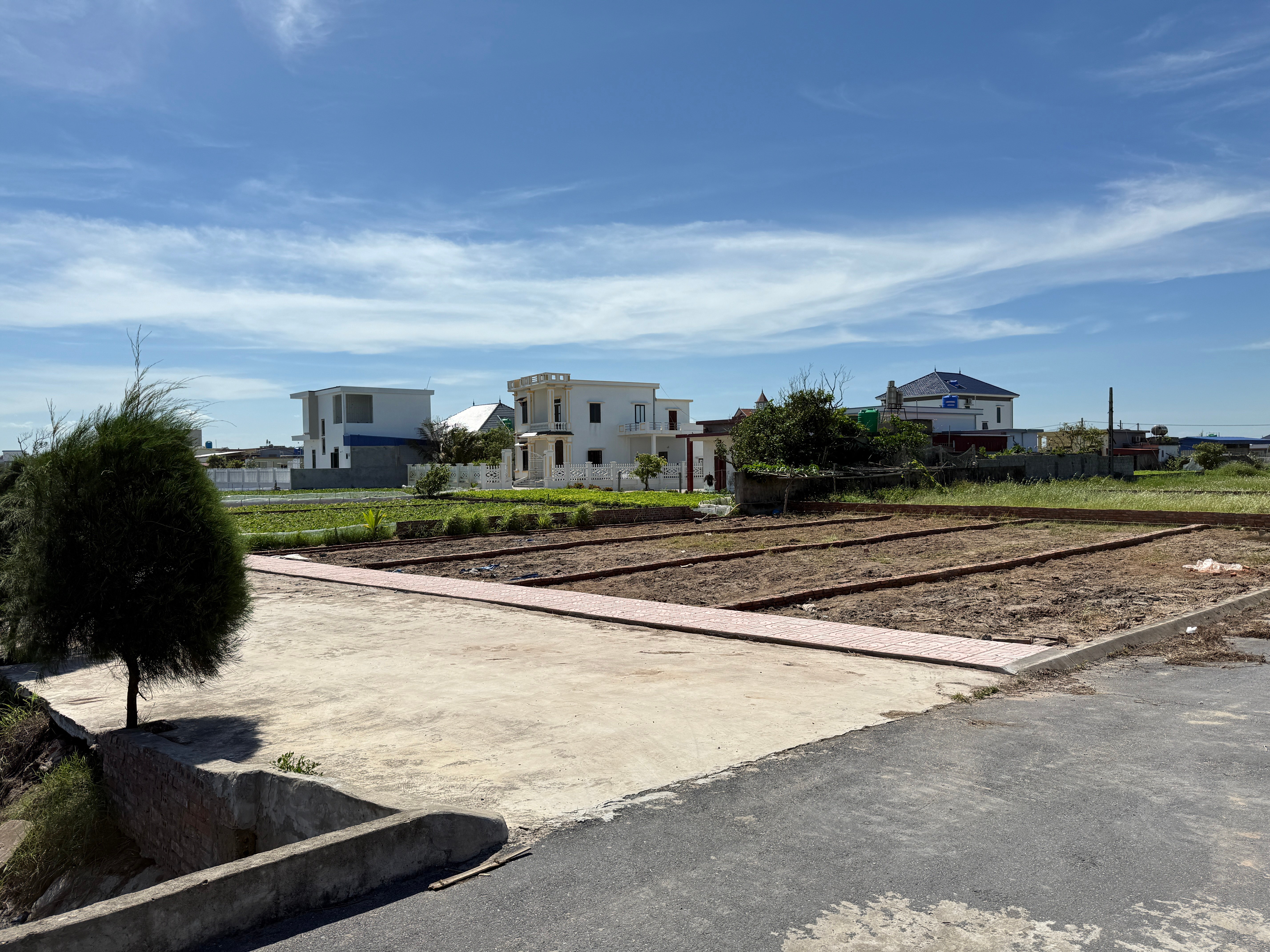    Bán lô đất Bãi Tắm 2  Quất Lâm, view hồ siêu đẹp 