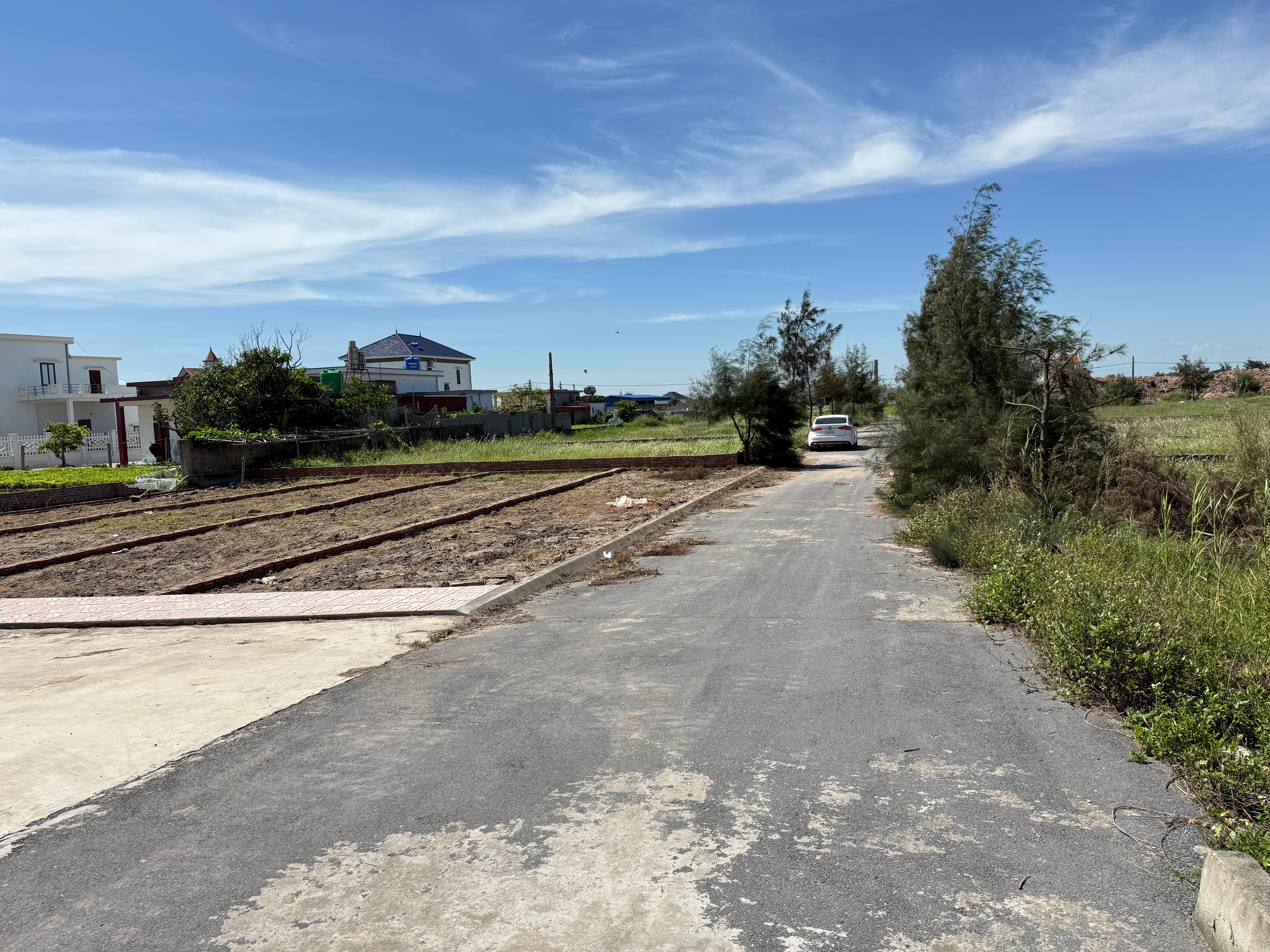    Bán lô đất Bãi Tắm 2  Quất Lâm, view hồ siêu đẹp 