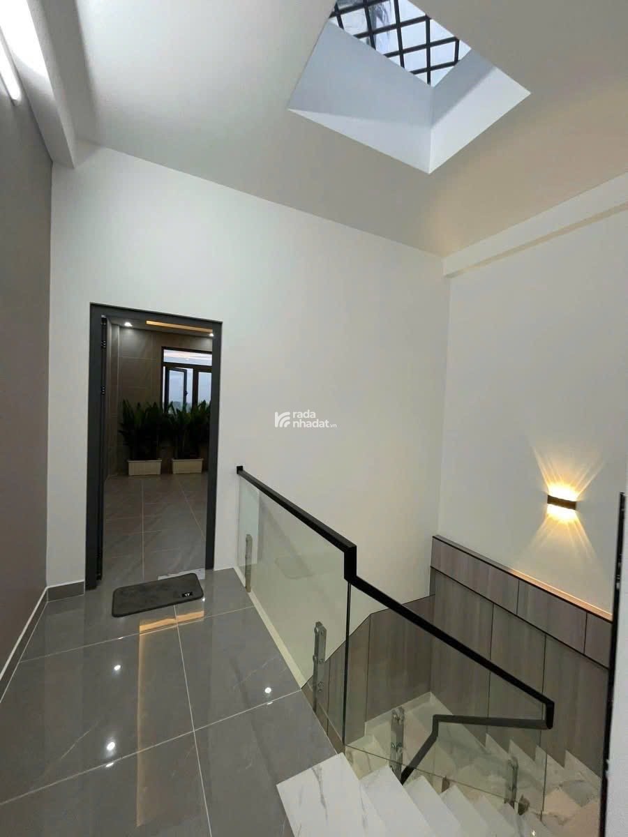 Chủ đi định cư BÁN GẤP NHÀ 4 tỷ 550 53.06m2 Đường Phạm Văn Chiêu  P14 Quận GV HCM