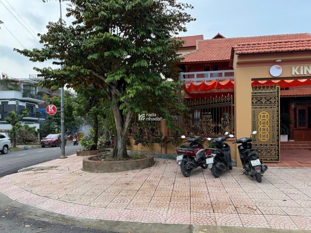 LÔ GÓC VỚI  THIẾT KẾ  SANG SỊN MỊN -  QUÁN CFE GỖ HIỆN ĐẠI  ẤN TƯỢNG NỔI BẬT - VỊ TRÍ ĐẸP