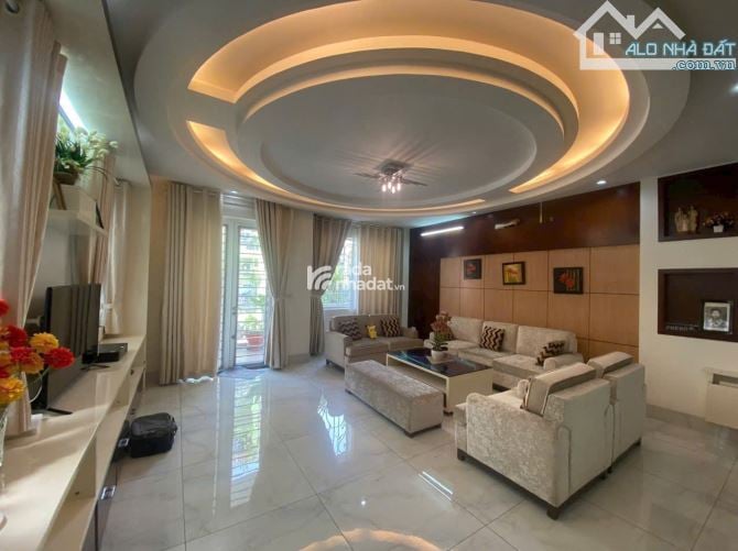 Bán nhà mặt tiền Nguyễn Văn Trỗi, P17, Quận Phú Nhuận, 7.5m x 13m, 3T- Giá: 42 tỷ 