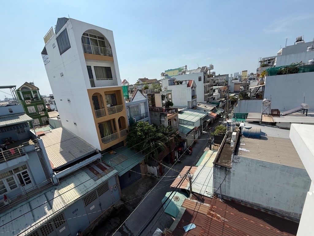 SIÊU PHẨM - 4 TẦNG - MỚI KENG - GIÁP KHU TÊN LỬA - Ô TÔ VÀO NHÀ 