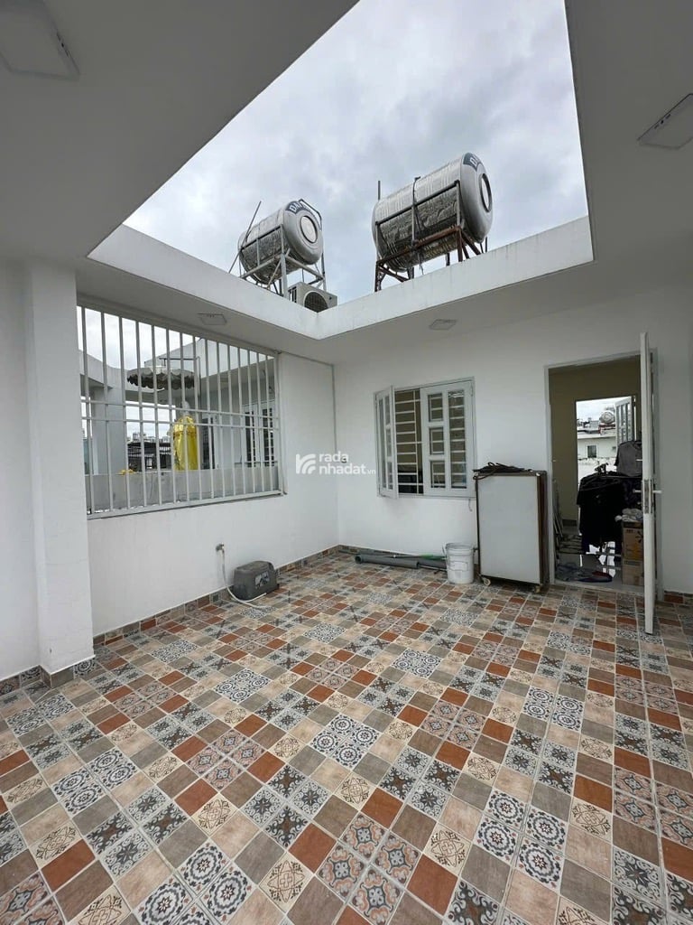 BÁN NHÀ MẶT TIỀN 4 TẦNG KHU PHÂN LÔ BÌNH PHÚ II QUẬN 6 4PN SÂN THƯỢNG TRƯỚC SAU CHỈ 7.X TỶ