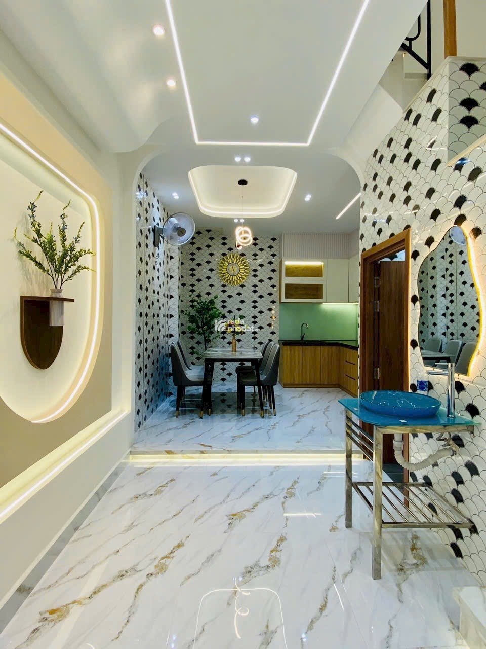 NHÀ GIÁ RẺ 33,8m2 giá 2 tỷ 750 1 trệt 2 lầu Đường Gò Dầu P Tân Quý  Tân Phú HCM