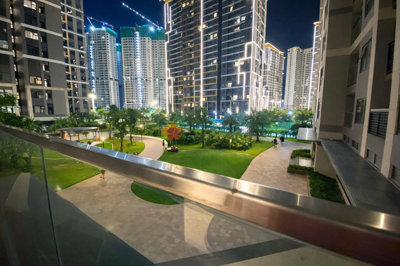 Cần bán 2PN1 70,20m2, phân khu The Beverly Solari, giá tốt 4,35tỷ