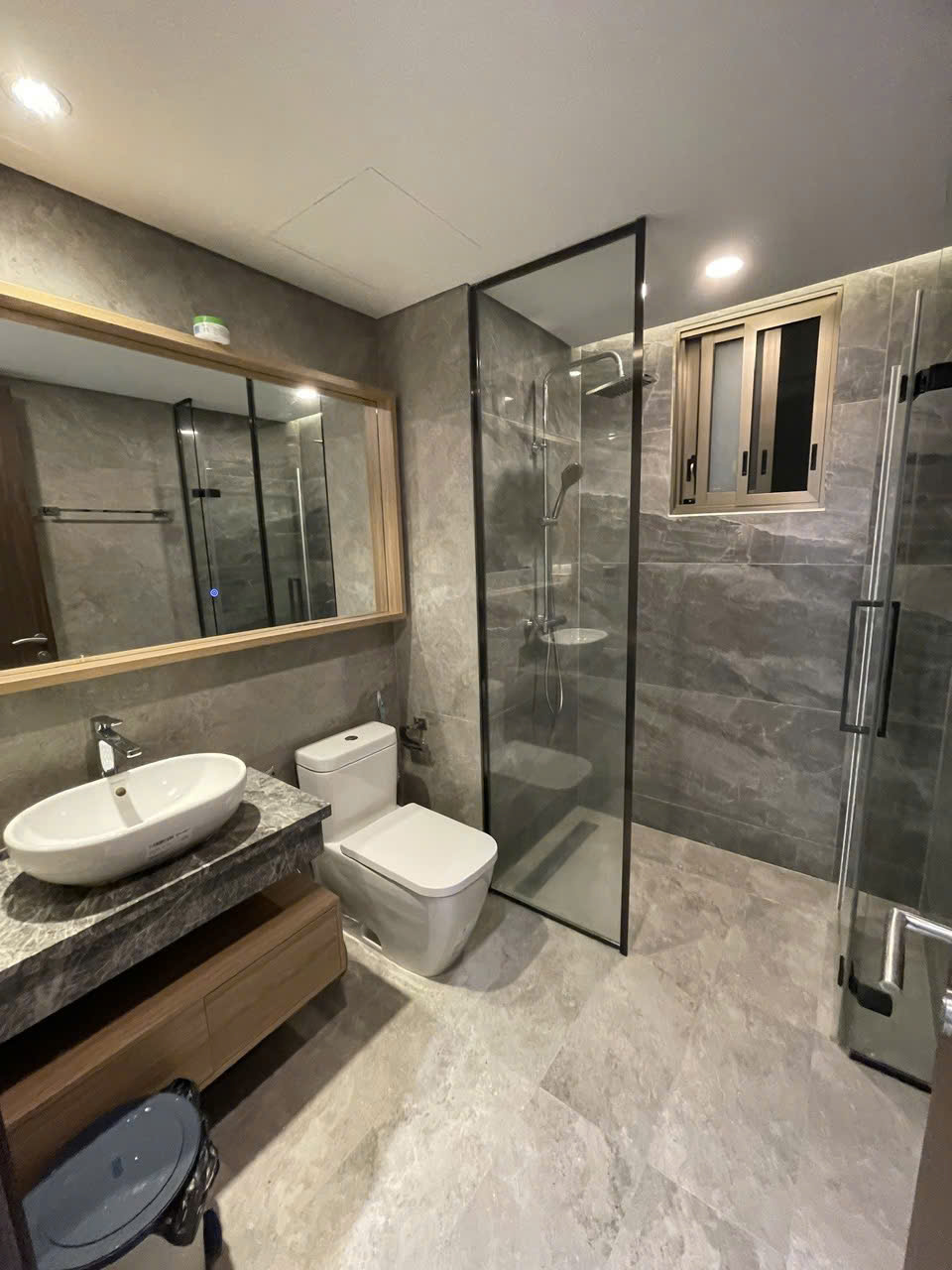 CHO THUÊ MIDTOWN THE PEAK - 130M2 - 3 PHÒNG NGỦ - NHÀ MỚI ĐƯỢC TÂN TRANG
