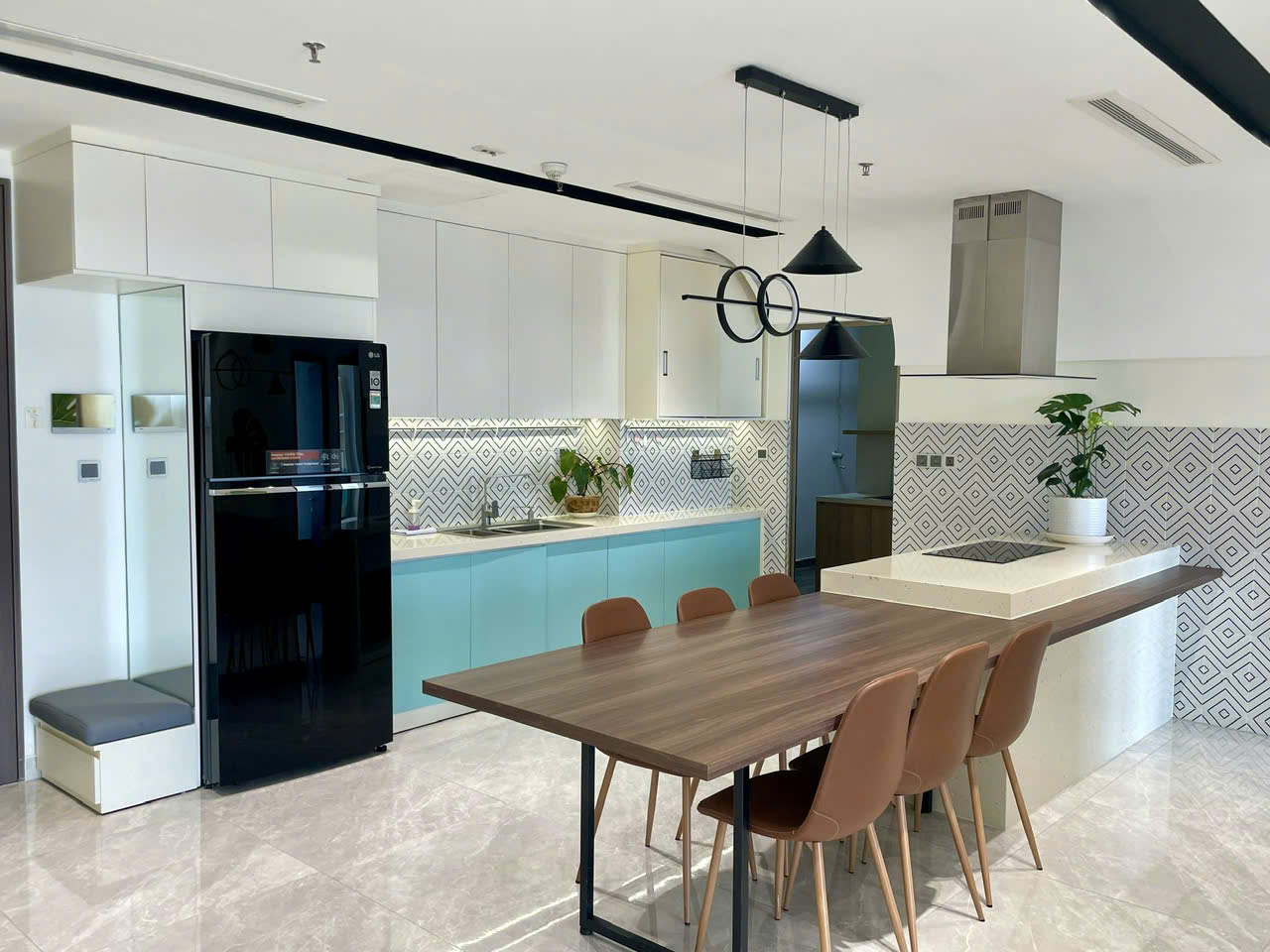 CHO THUÊ MIDTOWN THE PEAK - 130M2 - 3 PHÒNG NGỦ - NHÀ MỚI ĐƯỢC TÂN TRANG
