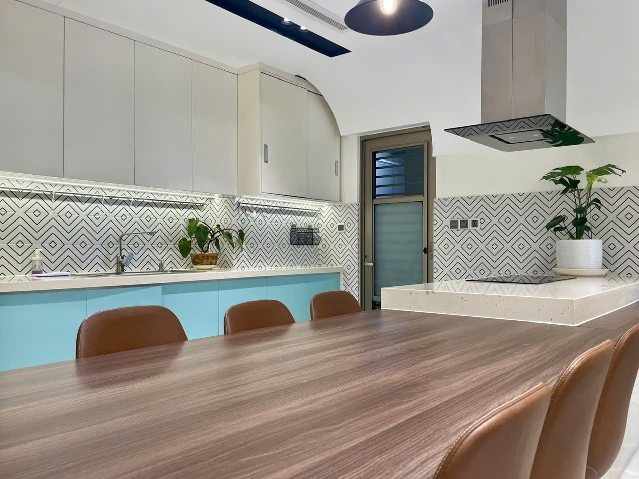 CHO THUÊ MIDTOWN THE PEAK - 130M2 - 3 PHÒNG NGỦ - NHÀ MỚI ĐƯỢC TÂN TRANG