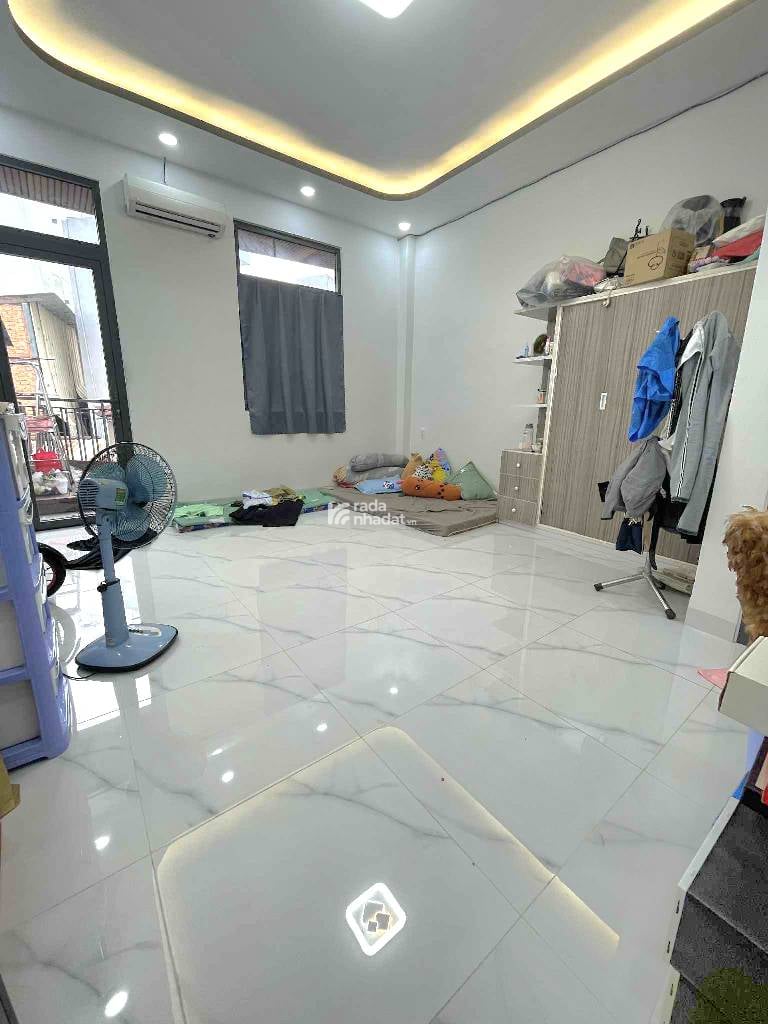 HẺM XE HƠI LÊ THÚC HOẠCH, TÂN PHÚ, CHUẨN 32M2 HIẾM CÓ. GIẢM 450TR CHỈ 4T 