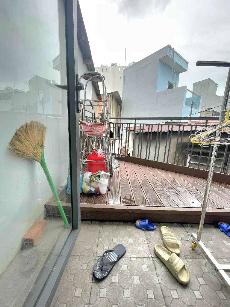 HẺM XE HƠI LÊ THÚC HOẠCH, TÂN PHÚ, CHUẨN 32M2 HIẾM CÓ. GIẢM 450TR CHỈ 4T 