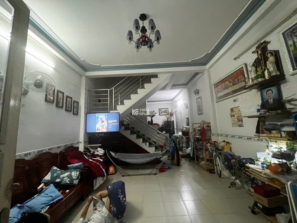 Nhà 2 tầng hẻm 3 gác đường số 20, Thủ Đức , 50m2 vuông vức , 5.7 tỷ