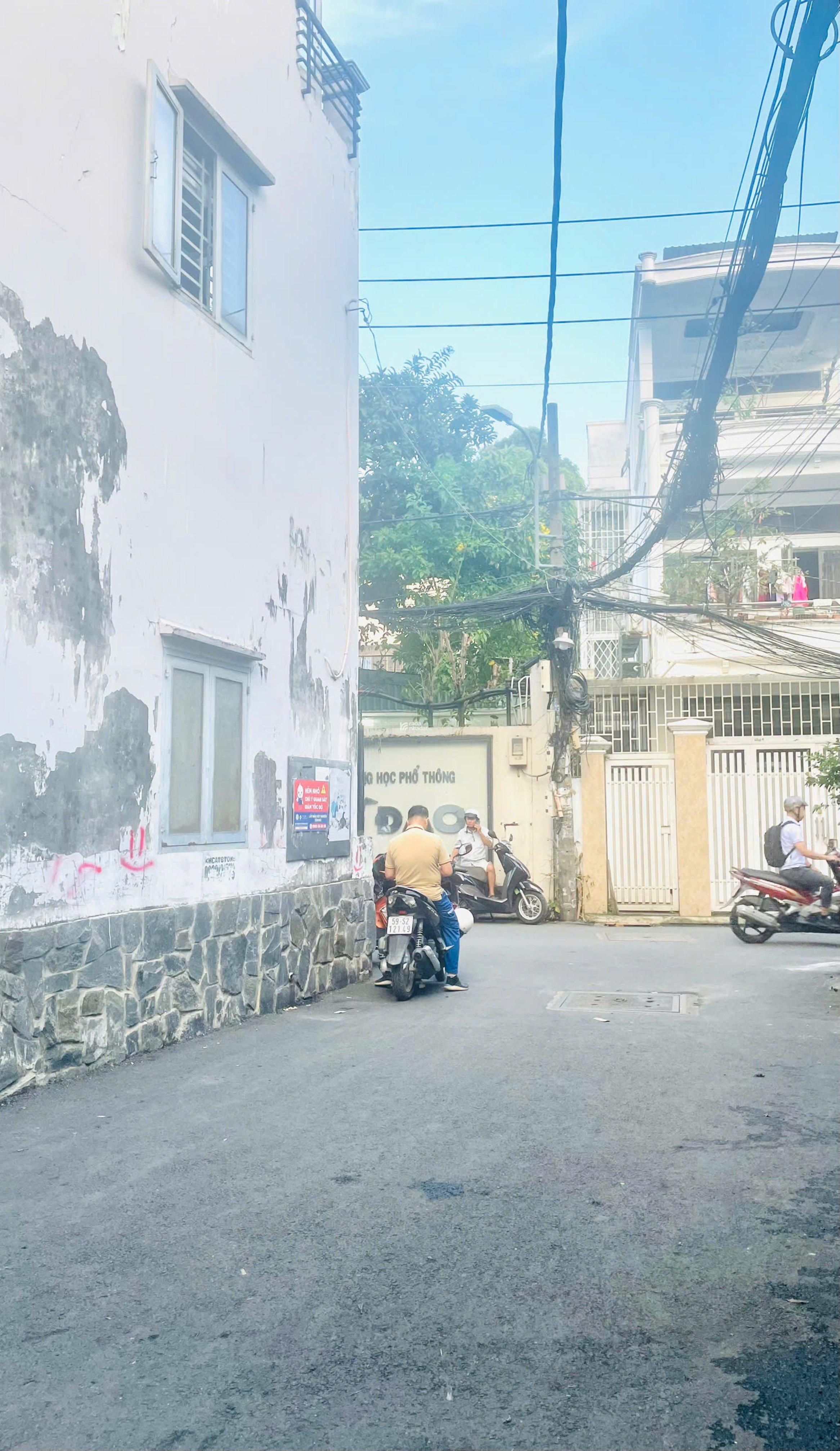 HXH 7 chỗ đậu trước nhà - 4 tầng kiên cố - diện tích lớn 71.5m2 - không lộ giới QH - 8.6 tỷ