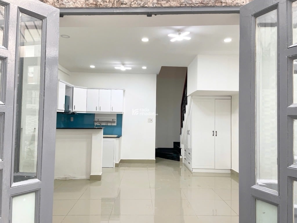 NHÀ GIÁ RẺ THÍCH QUẢNG ĐỨC, PHÚ NHUẬN, 2 TẦNG TIỆN CẢI TẠO. GIẢM 200TR CHỈ CÒN 4.8T TL 