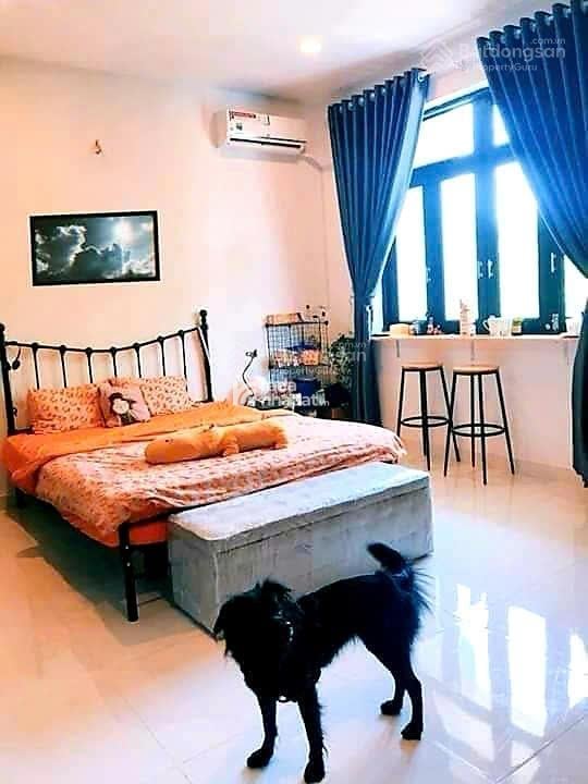 92.5m2 - Giá 13.6 tỷ - 4PN - Nhà phố khu Đức Khải đường D1, Q7