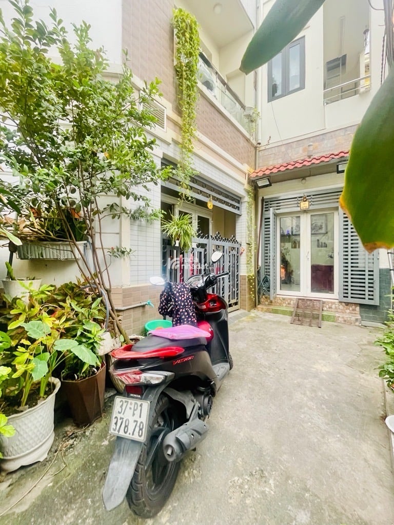 HẺM XE HƠI BÙI ĐÌNH TÚY, BÌNH THẠNH, 32M2 MỚI Ở NGAY. GIẢM 550TR CHỈ CÒN 6.2T TL 