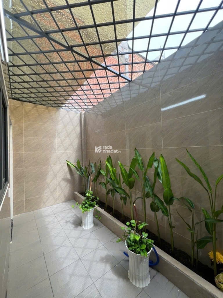 Bán Nhà HXH Đường Chiến Lược,Bình Trị Đông,BT (4m x 18 x 4 Tầng) 6.7 Tỷ TL