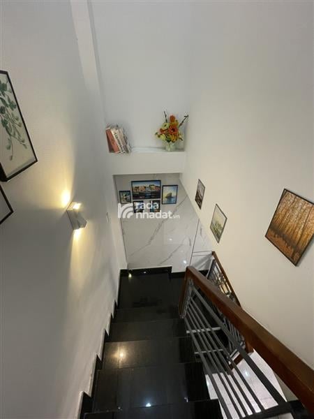 NHÀ 2 TẦNG LẦU - ĐÚC KIÊN CỐ - CHỈ CÓ HƠN 5 TỶ