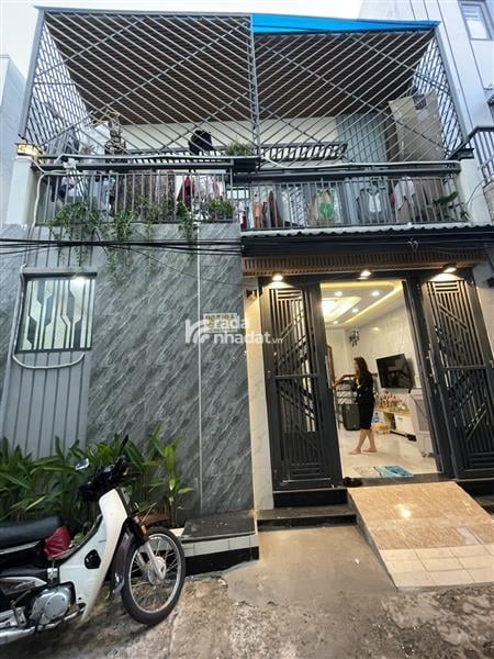 NHÀ 2 TẦNG LẦU - ĐÚC KIÊN CỐ - CHỈ CÓ HƠN 5 TỶ