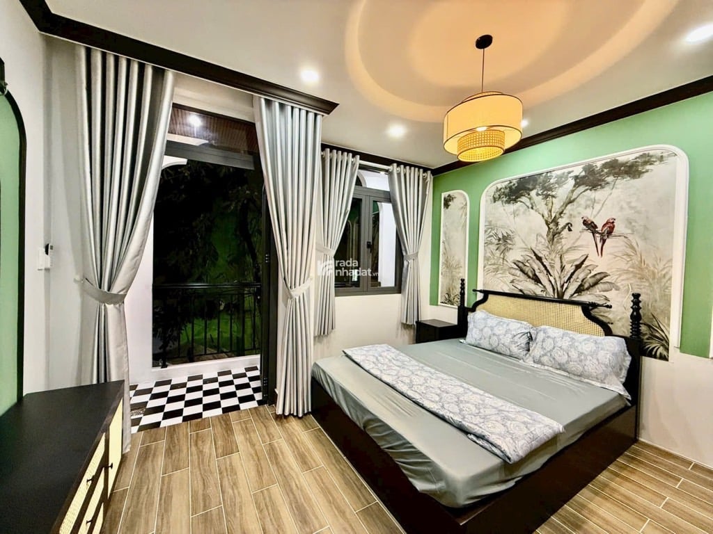 NHÀ GIÁ RẺ THÍCH QUẢNG ĐỨC, PHÚ NHUẬN, 4 TẦNG TIỆN MỚI Ở NGAY. GIẢM 200TR CHỈ CÒN 5T 