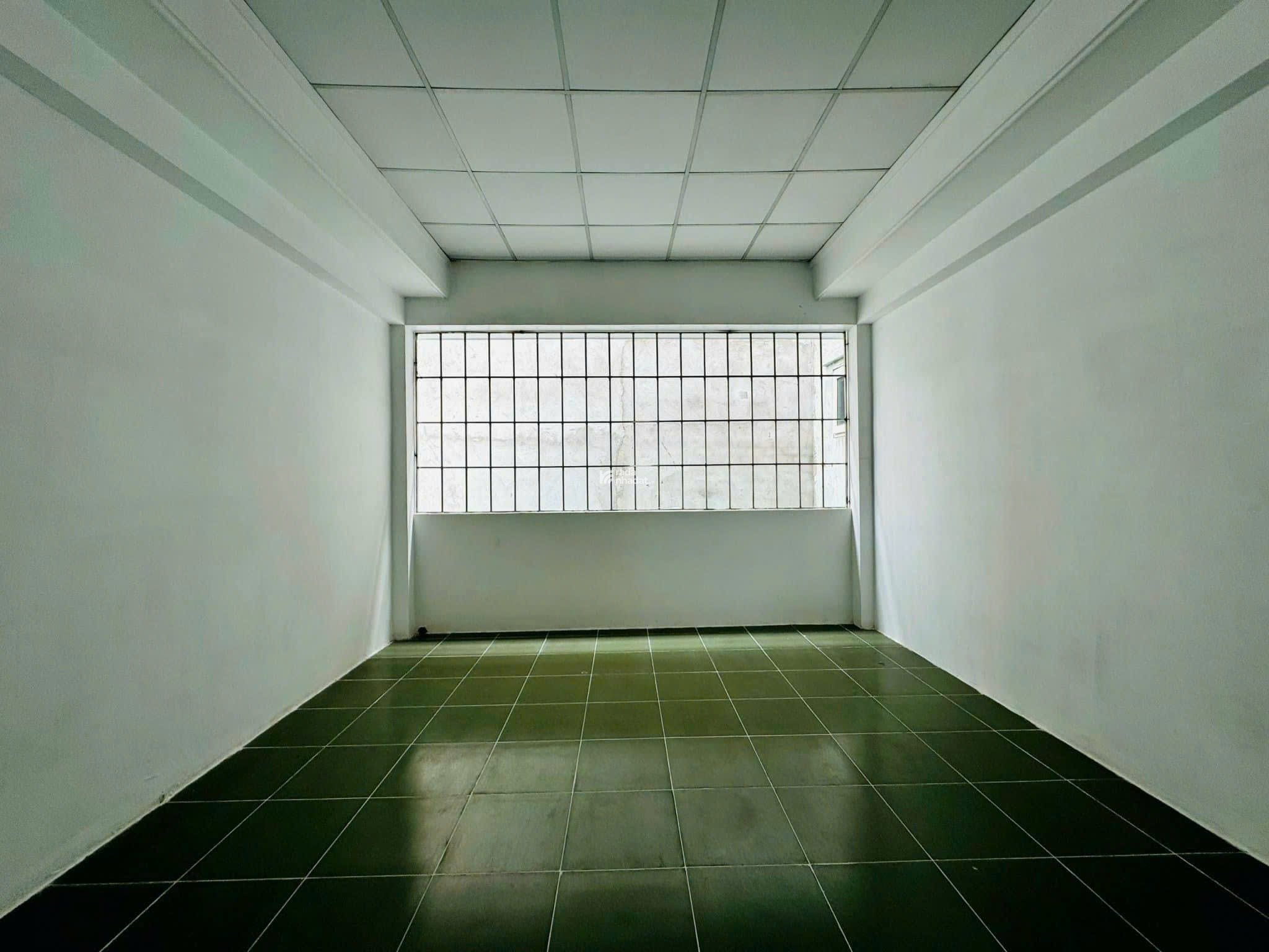 BÁN GẤP NHÀ 2 lầu 1 sân thượng 53,76m2 Đường Võ Văn Tần P5 Quận 3 HCM