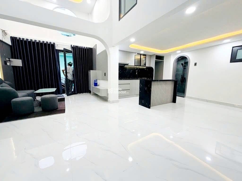 Bán nhà cực đẹp!! Hẻm 1/ Nhật Tảo, Phường 8, Quận 10. DT 60m2 hẻm xe hơi, sổ hồng riêng