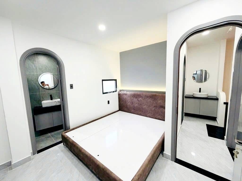 Bán nhà cực đẹp!! Hẻm 1/ Nhật Tảo, Phường 8, Quận 10. DT 60m2 hẻm xe hơi, sổ hồng riêng