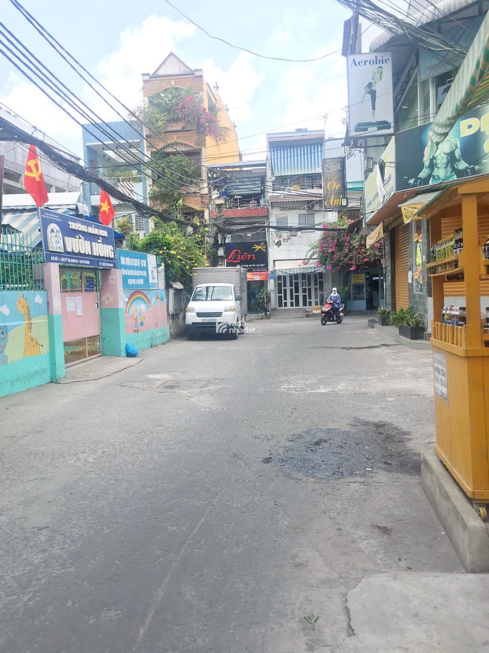 Bán nhà 2 lầu hẻm xe hơi đường Dạ Nam Phường 2 Quận 8