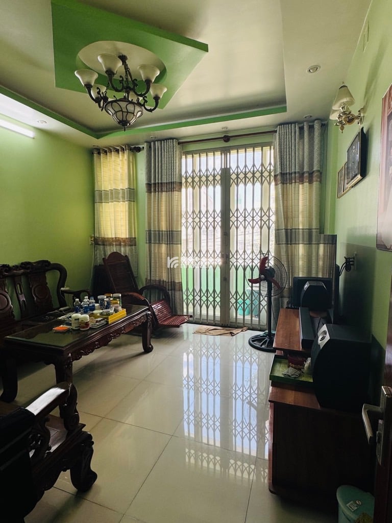 MẶT TIỀN PHÂN LÔ TÊN LỬA - GIÁP Q6 CÔNG VIÊN PHÚ LÂM - NHÀ ĐẸP 4 TẦNG TRẢ LÀ BÁN.