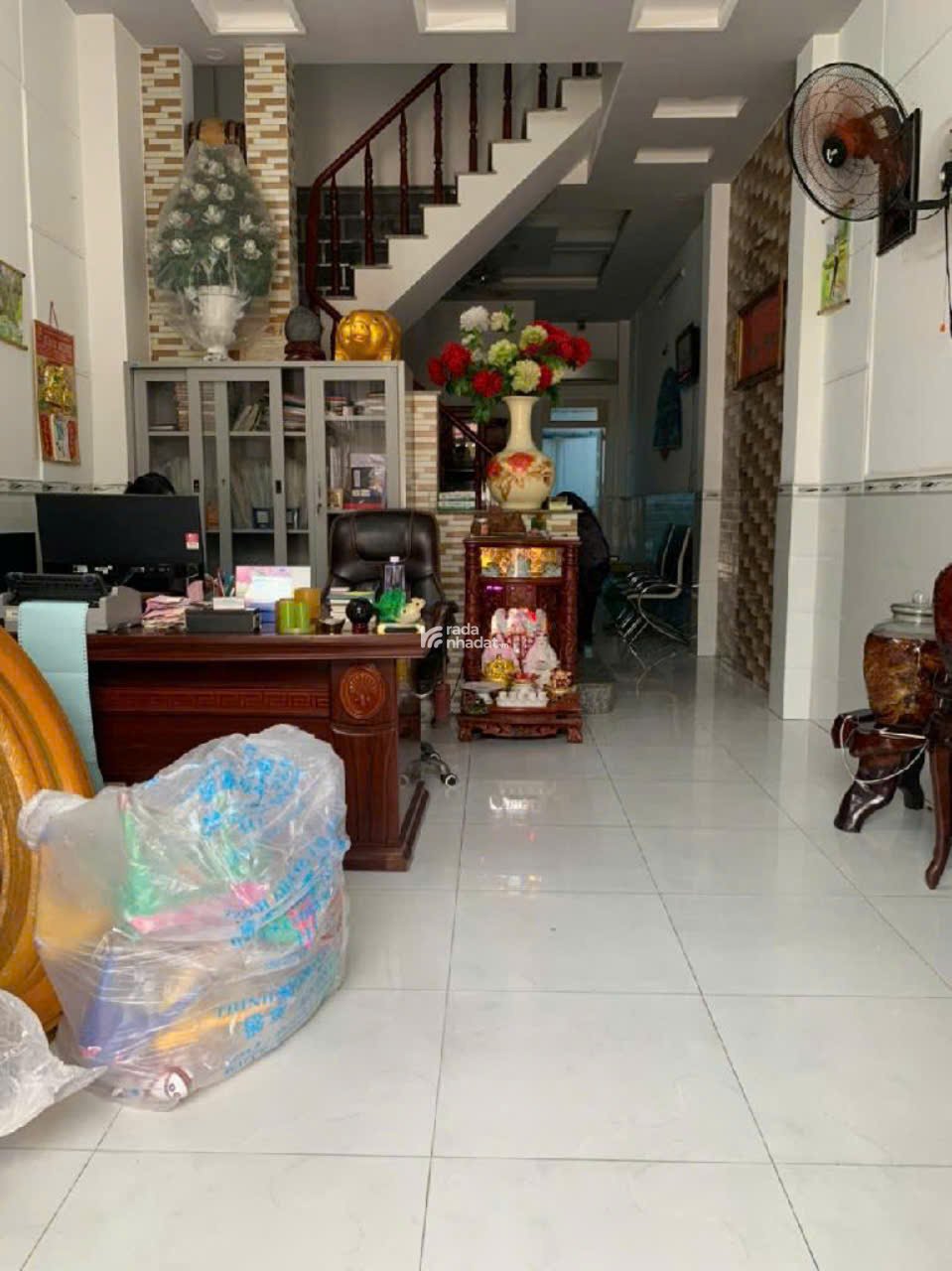 Bán Nhà Đường Trương Phước Phan,BTĐ,Bình Tân (4 x 20 x 4 Tầng) 8 tỷ TL