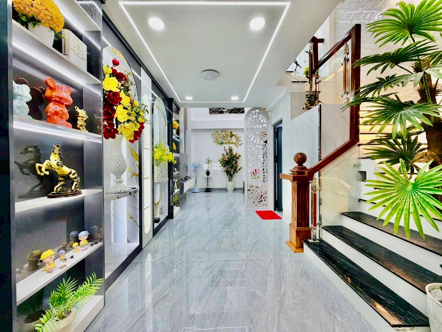 Lâu lâu mới có 1 căn đẹp gửi bán gấp! Hẻm xe hơi 4 lầu 4tỷ 50m2 Quang Trung, Phường 8, Quận Gò Vấp 