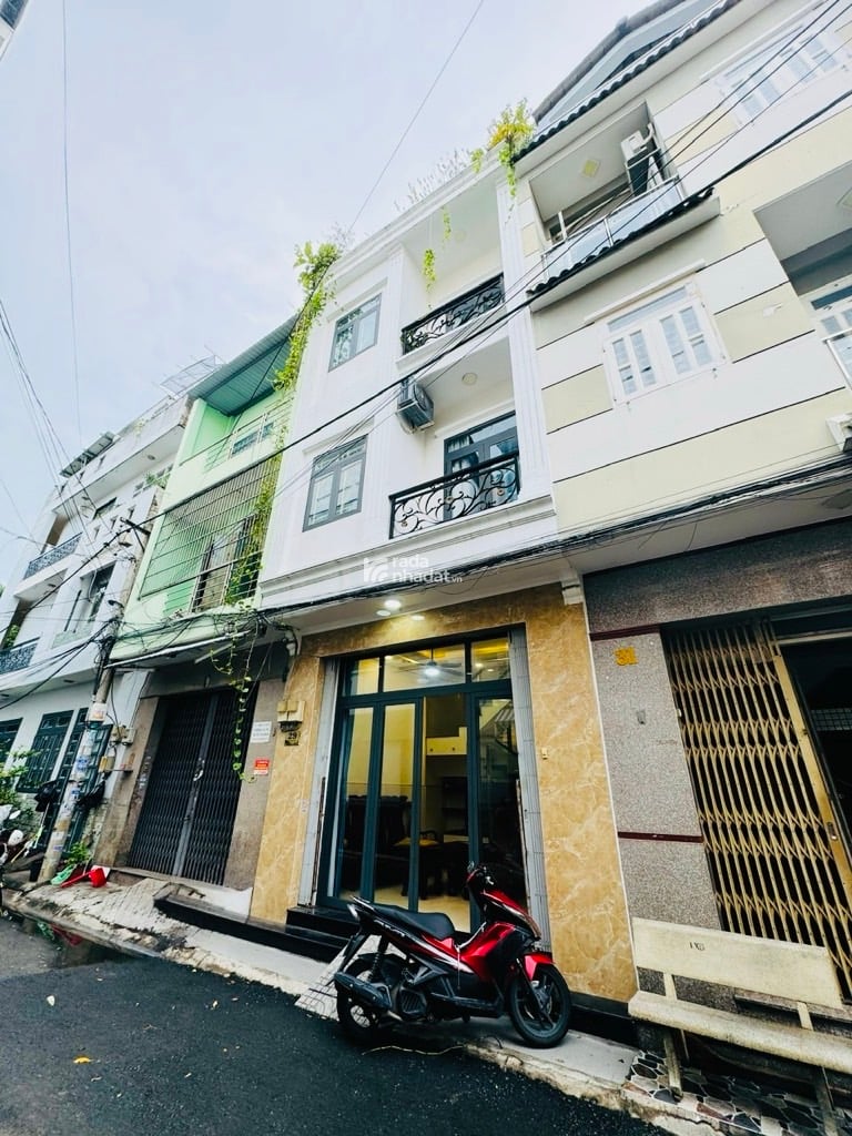 NGAY CHỢ DA SÀ - GIÁ QUẬN 6 GẦN AEON MAILL TÊN LỬA - MẶT TIÈN NỘI BỘ 4 TẦNG ĐẸP KHÔNG TỲ VẾT