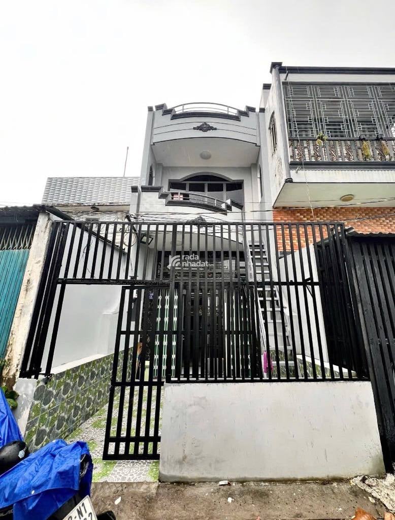 Nhà mới 3 tầng, HXH 8m đường Tây Lân, 3 phòng ngủ 2 Wc Nội thất cao cấp xịn xò - 4.5 tỉ TL 