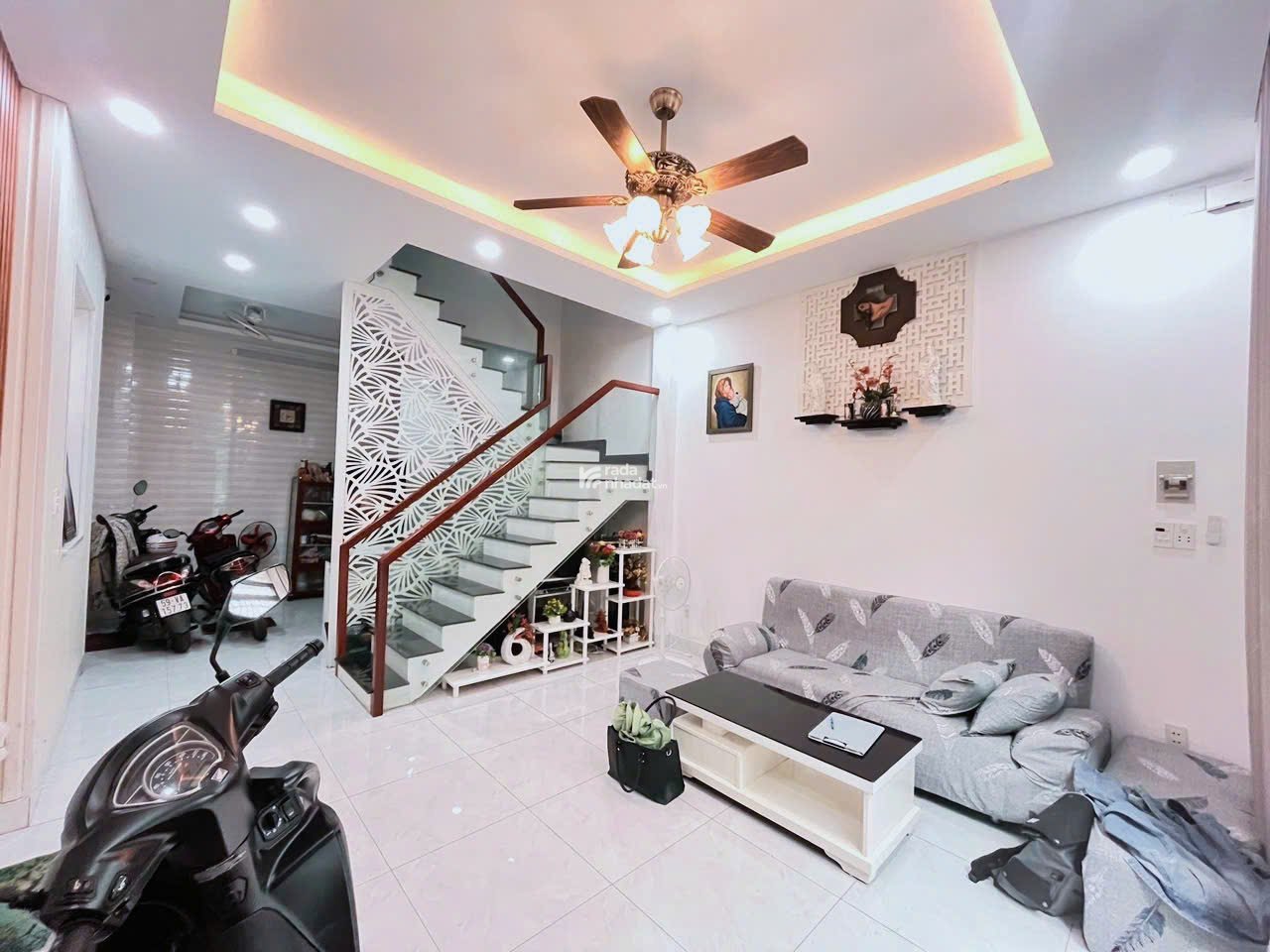 Hẻm 4m Cách Mạng Tháng 8, 45m2, ngang 4.5m, 4 tầng mới tặng nội thất, chỉ 7.4 tỷ