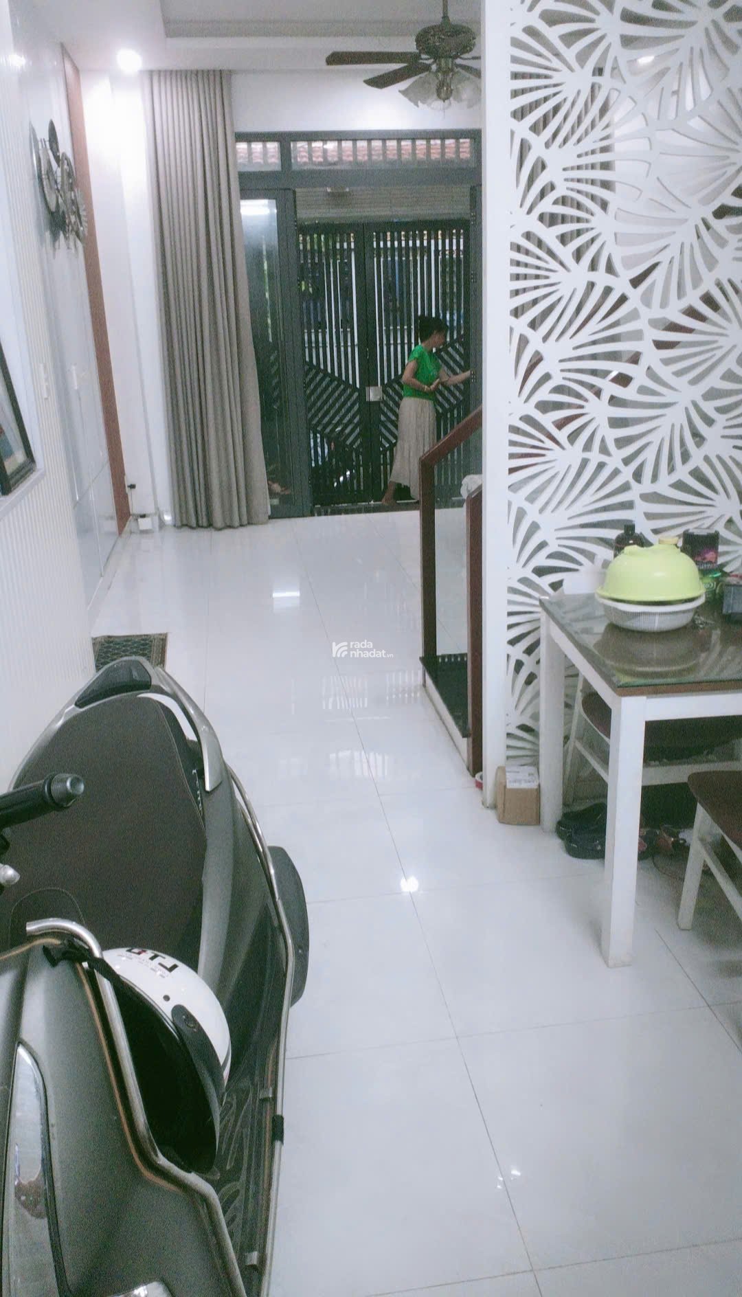 Hẻm 4m Cách Mạng Tháng 8, 45m2, ngang 4.5m, 4 tầng mới tặng nội thất, chỉ 7.4 tỷ