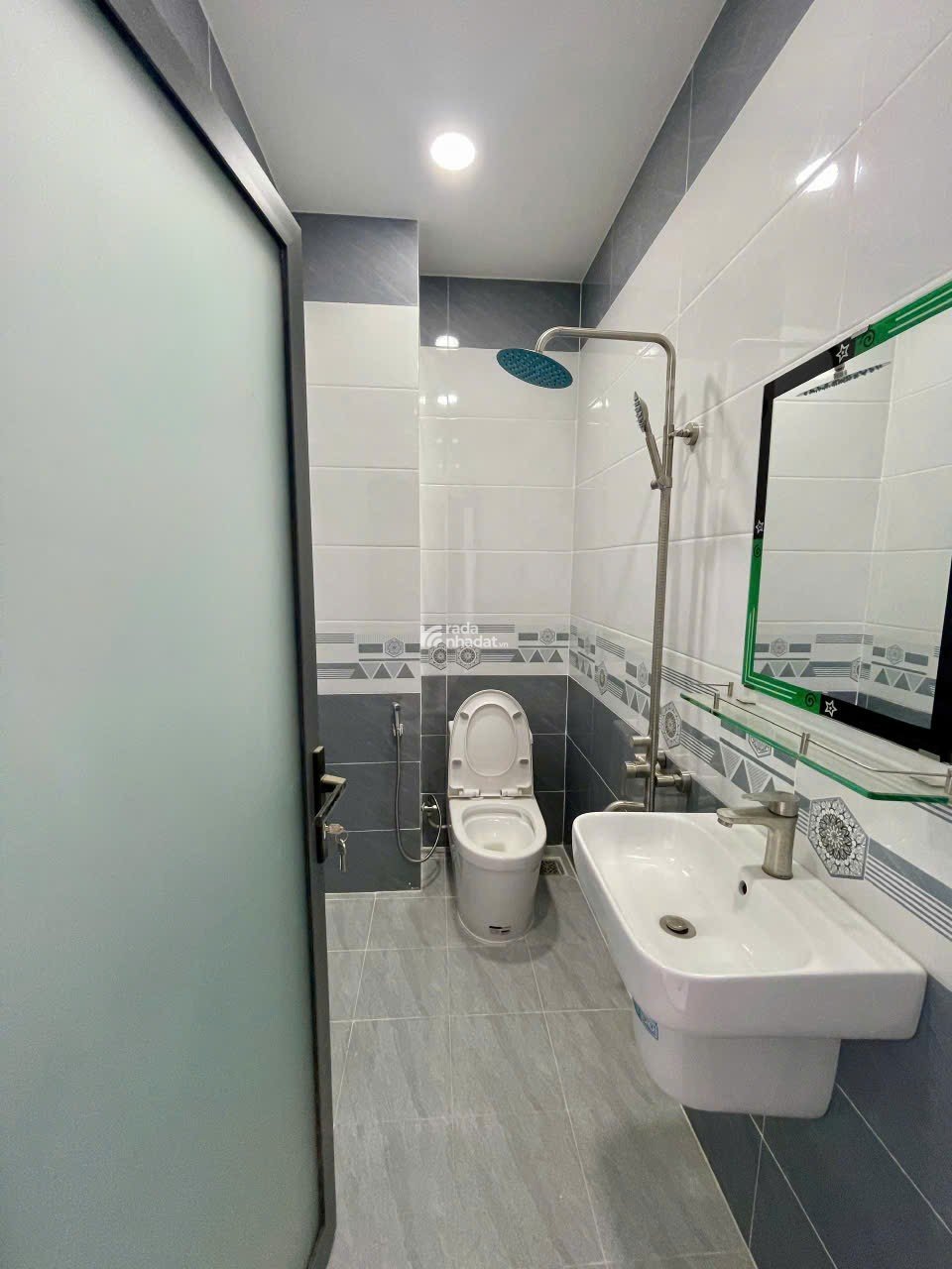 Siêu phẩm nhà 4 tầng mặt tiền đường số khu Lê Văn Quới,Bình Hưng Hòa A, Bình Tân chỉ nhỉnh 7 tỷ