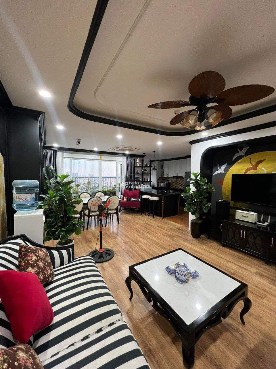 3 pn, căn góc, DT sổ 106m2, đầy đủ nội thất mới 99%, cách Lê Văn Lương, cầu Láng Hạ 300m