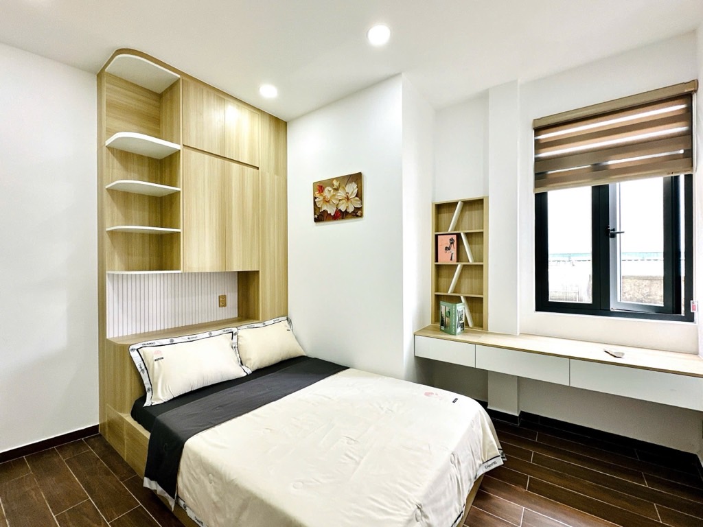 SÁT MẶT TIỀN - NGANG KHỦNG 7.3m - 41m2 - 4 TẦNG BTCT - NHÀ ĐẸP FULL NỘI THẤT
