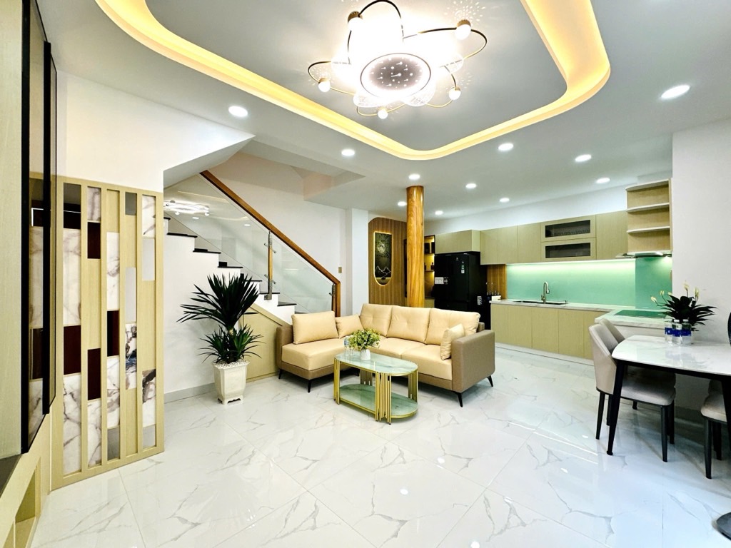 SÁT MẶT TIỀN - NGANG KHỦNG 7.3m - 41m2 - 4 TẦNG BTCT - NHÀ ĐẸP FULL NỘI THẤT
