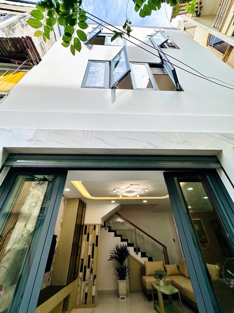 SÁT MẶT TIỀN - NGANG KHỦNG 7.3m - 41m2 - 4 TẦNG BTCT - NHÀ ĐẸP FULL NỘI THẤT
