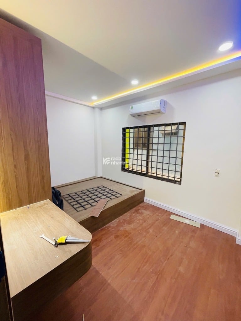 GẦN MẶT TIỀN HUỲNH VĂN BÁNH, PHÚ NHUẬN, 33M2 NGANG HIẾM CÓ. GIẢM 2T CHỈ CÒN 6T TL 