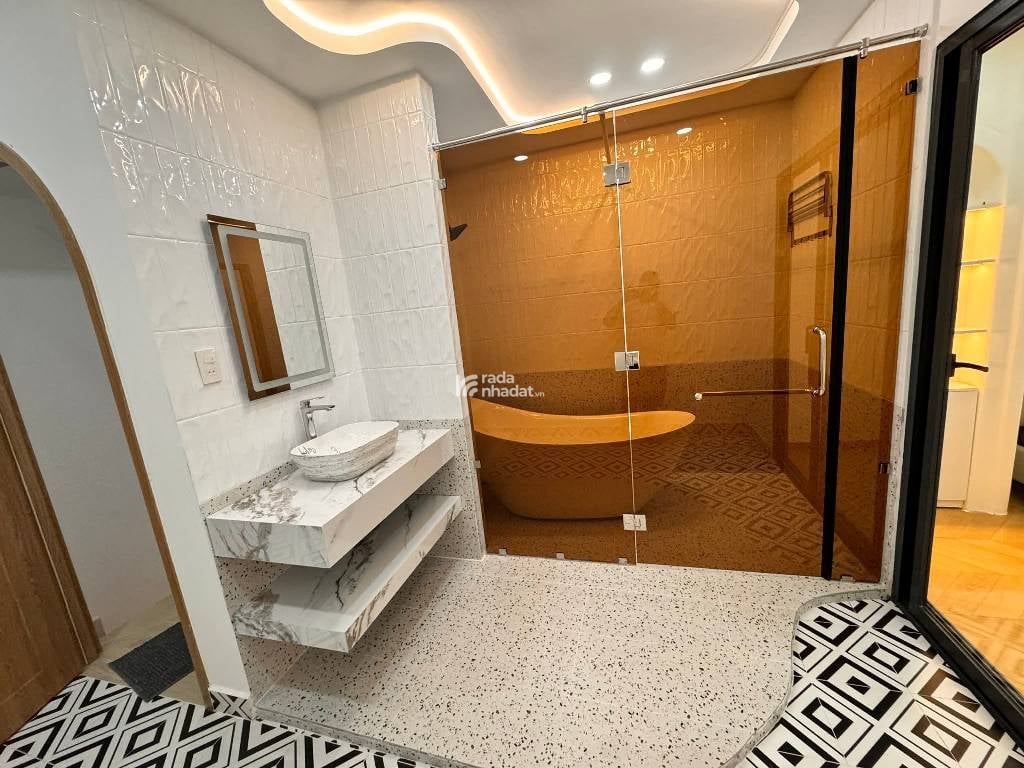 5 TẦNG BTCT HẺM XE HƠI THÔNG BÙI HỮU NGHĨA PHƯỜNG 2 QUẬN BÌNH THẠNH DT: 4/5.5*11M- 8 TỶ 850