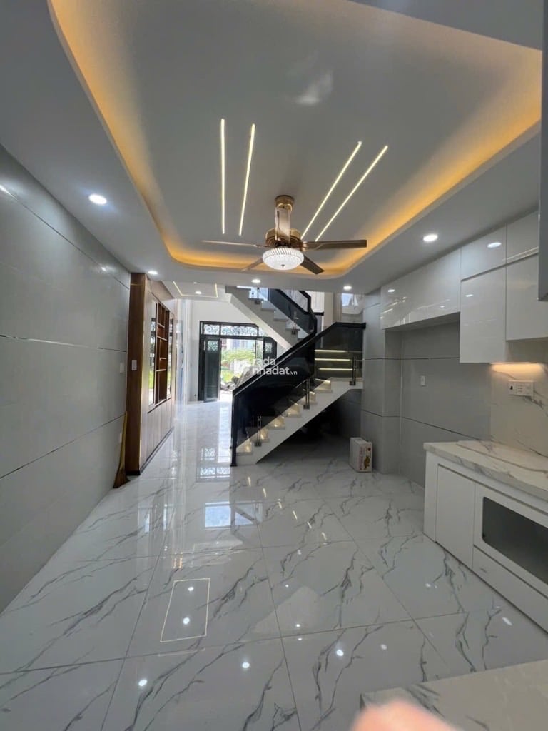 Bán nhà khu phân lô đồng bộ bình hưng hoà b