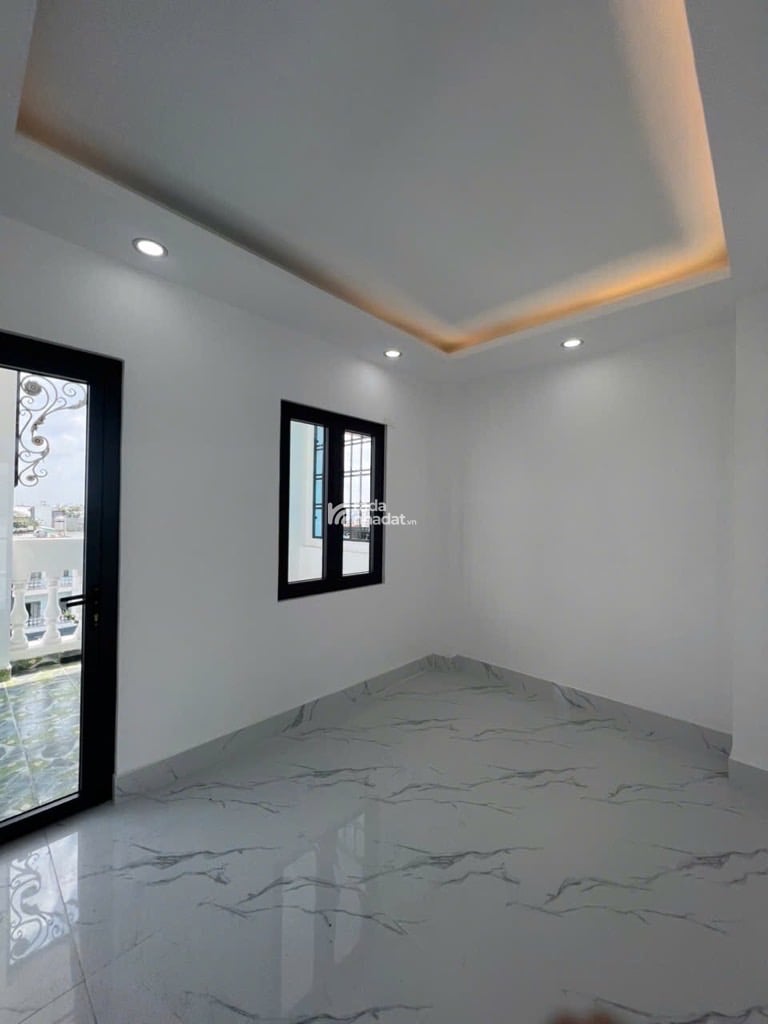 Bán nhà khu phân lô đồng bộ bình hưng hoà b