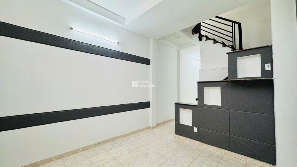 NHÀ ĐẸP 3 TẦNG DƯƠNG BÁ TRẠC 60M2 HẺM THÔNG GẦN MẶT TIỀN KHU HIỆN HỮU VIP 7,6 TỶ TL