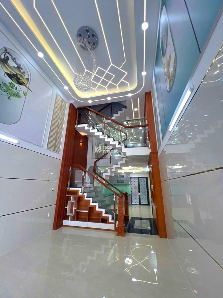  MỚI TOANH- HẺM XE TẢI - 5 TẦNG - GÒ XOÀI - CHỈ NHỈNH 8 TỶ XÍU 