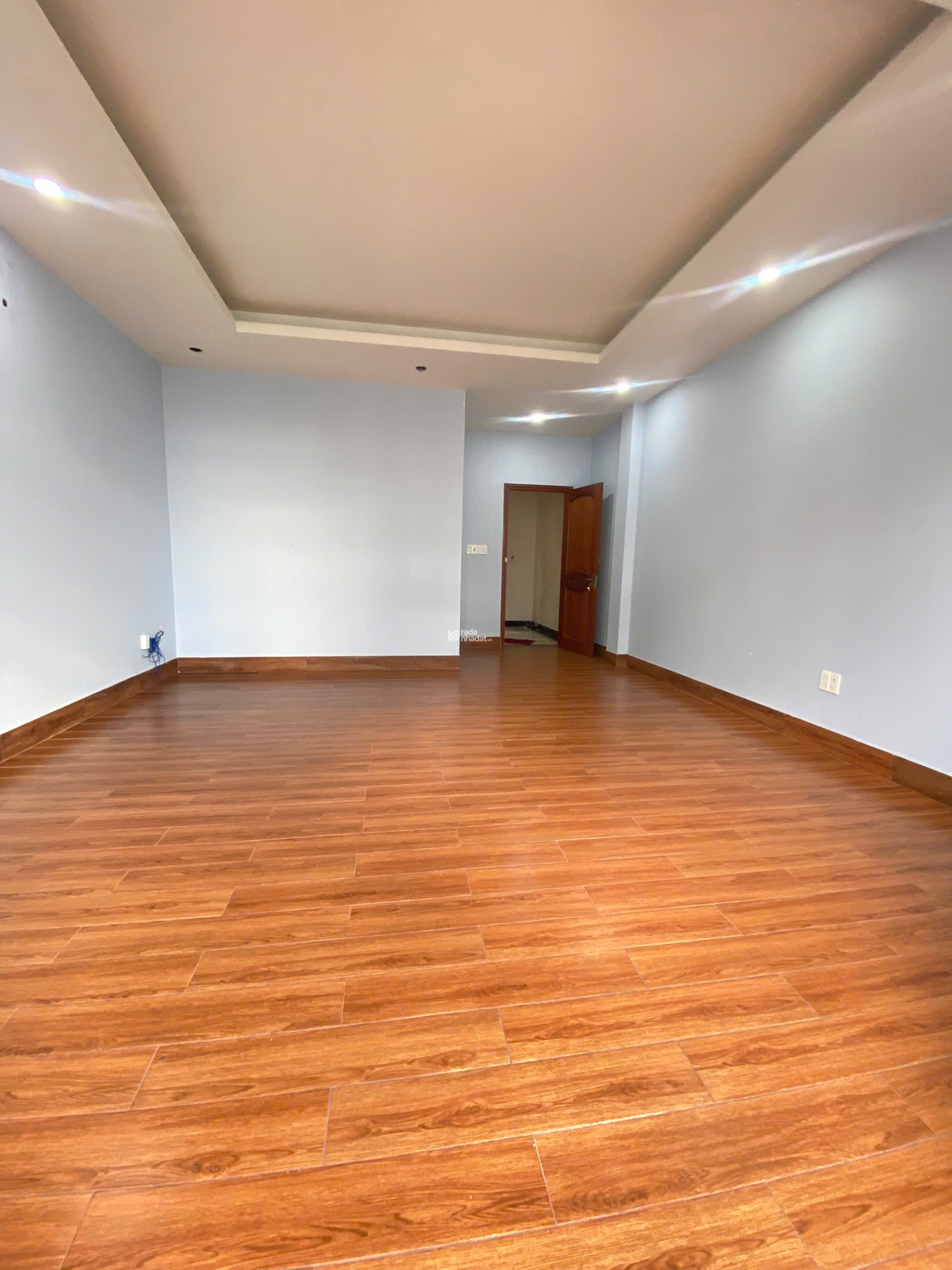 NHÀ ĐẸP SỔ HỒNG RIÊNG NẰM NGAY TÂN KỲ TÂN QUÝ - GIÁ 8 TỶ 350 THƯƠNG LƯỢNG